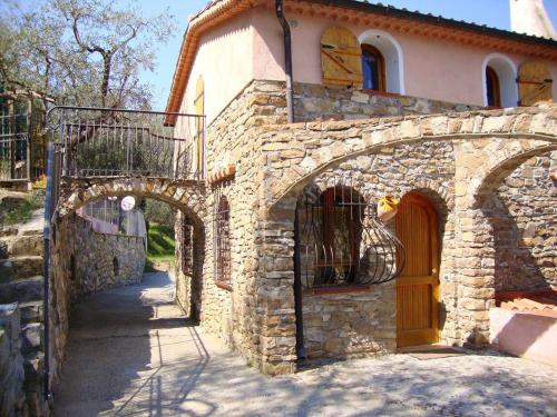 Villa de 4 chambres avec piscine privee terrasse amenagee et wifi a Breil sur Roya