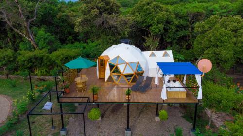 . Glamping Girardot & Hotel Puerta Del Sol Girardot