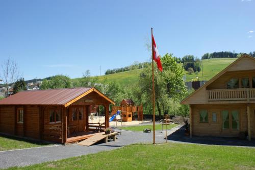 B&B Degersheim - Villa Donkey Chalet - Bed and Breakfast Degersheim