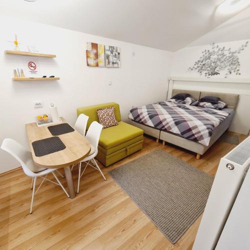 Cozy Studio Apartment Tian in Zagreb