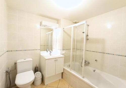 Studio Apartment image 4