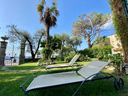 Casa vacanze Gabbianella villa con giardino lungolago Maderno - Apartment - Toscolano Maderno