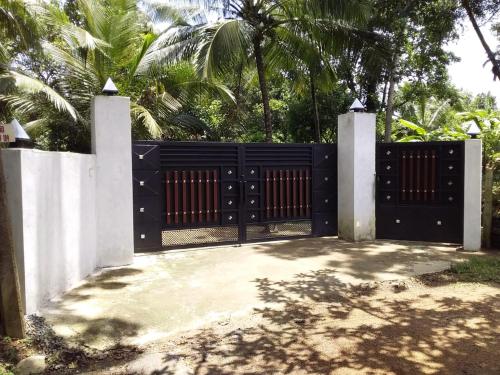 Midland Hotel Rooms Kanampella in أخرى