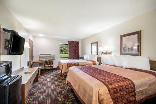 2 double beds