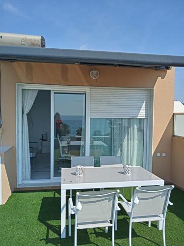 شرفة/ تراس, Apartamento 6 HOME SUITES ALMERÍA (Apartamento 6 HOME SUITES ALMERIA) in La Bolera