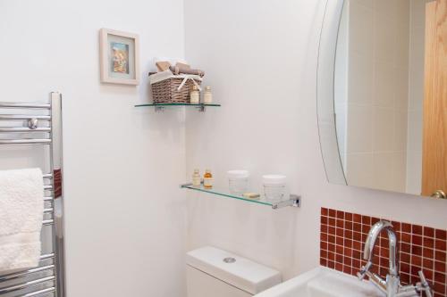 Belmont Bed and Breakfast - image 14