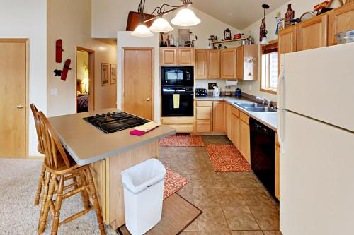 Hemlock Cabin, Granby (foto 10)