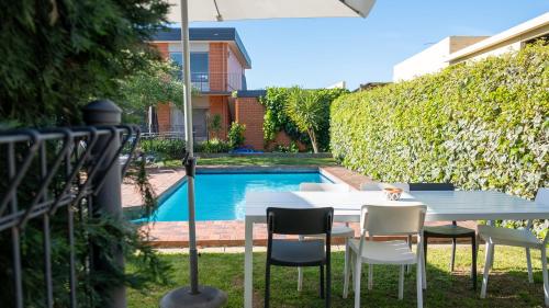 สระว่ายน้ำ, Parkview Motor Inn and Apartments in วางกาแรตต้า