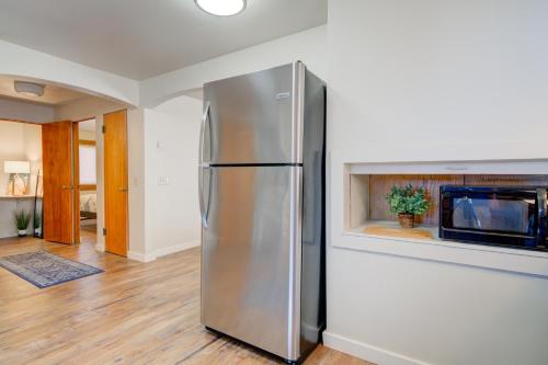 Middle floor, 3 bedroom apt, 4 blocks from downtown in Bozeman, USA