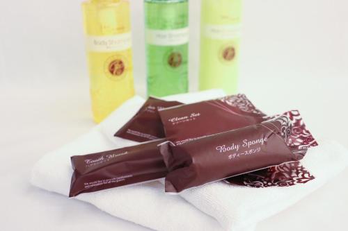 room detail thumbnail 2