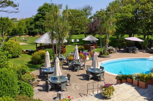 The Farmhouse Hotel and Restaurant - image 11