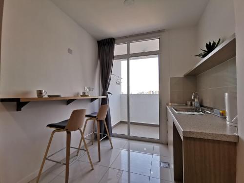 Chubbcaytion 1BR 1Bath Sutera Avenue