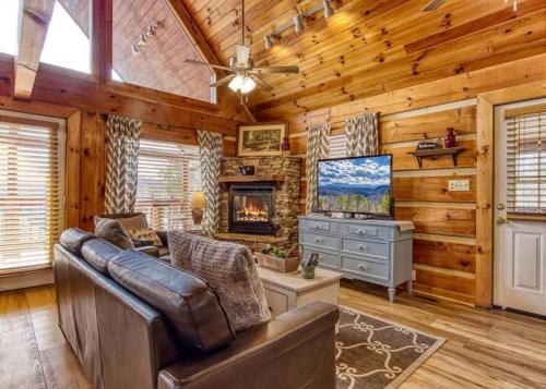 A Smokin View #1844 by Aunt Bug's Cabin Rentals - image 7