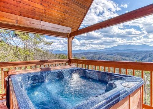 A Smokin View #1844 by Aunt Bug's Cabin Rentals - image 11