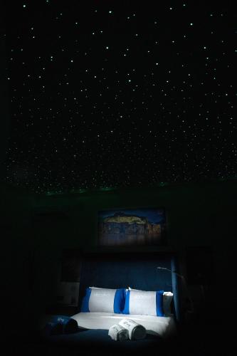 Family Suite with Balcony image 2