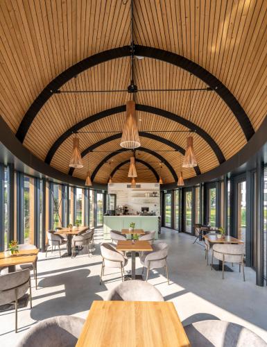 المنظر الخارجي, Hotel Flora Batava in Nieuwersluis