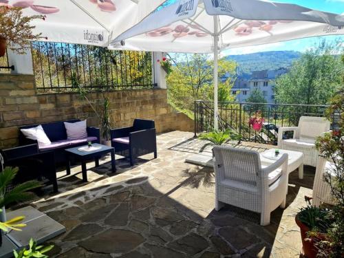 Vestabils, Family Hotel Bela in Tryavna
