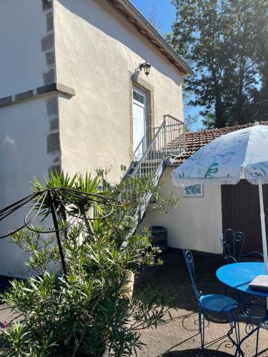 Épinal 7 Metris 2-Star Single Room lobby