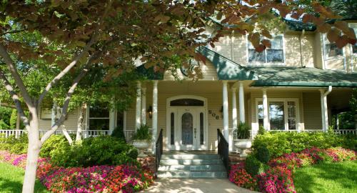 The Sanford House Inn & Spa in Arlington, USA