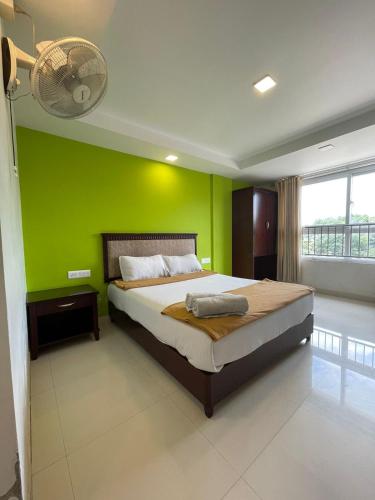 Temple Plaza Kochi in Manakunnam