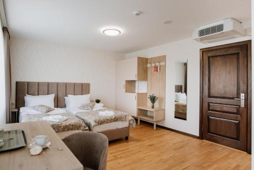 ОРАНТА in ตรูสกาเวตส์