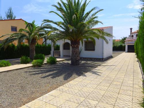 Rentalmar Casa Fortuny - image 2