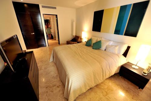 The Elements Oceanfront & Beachside Condo Hotel, Playa del Carmen (zdjęcie 2)