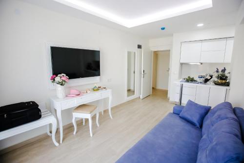 PRINCESS KINLI APART OTEL - main image