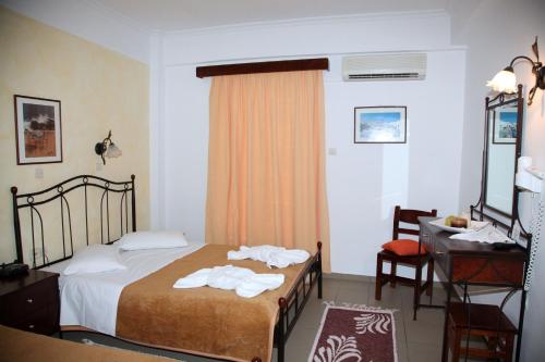 Nikolas Hotel – Parikia, UT
