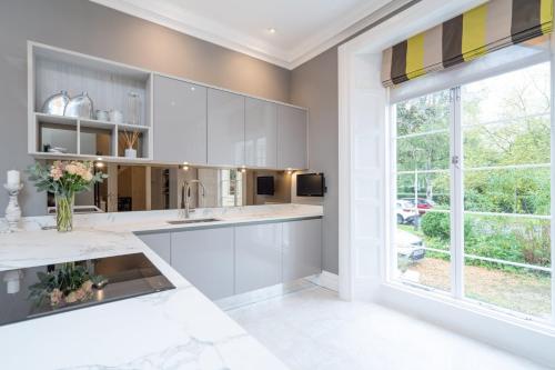 Picture of Wellington Square - By Luxury Apartments