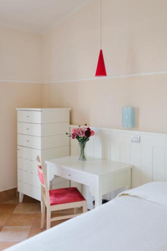 Marin Hotel - image 12