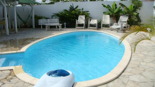 Maison de 3 chambres avec piscine privee terrasse amenagee et wifi a Morne A l'Eau - Location saisonnière - Morne-à-l'Eau
