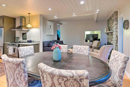 Highlands Home with Fireplace, Views, and Trails! in Highlands, USA