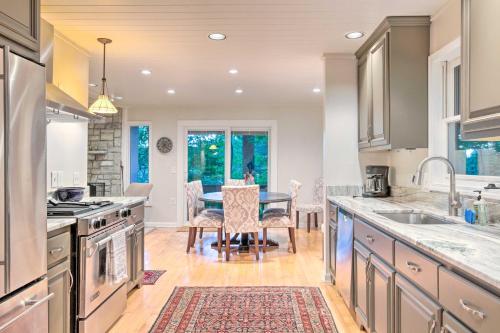 Highlands Home with Fireplace, Views, and Trails! in Highlands, USA