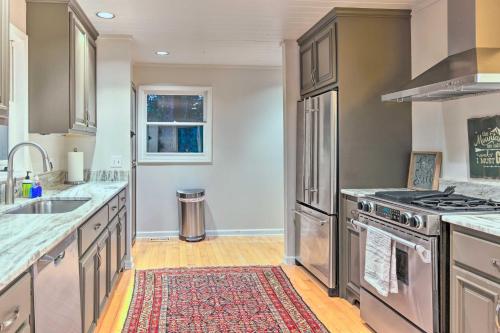 Highlands Home with Fireplace, Views, and Trails! in Highlands, USA