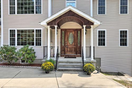 Granby Home with Deck Less Than half Mi to Aldrich Lake!