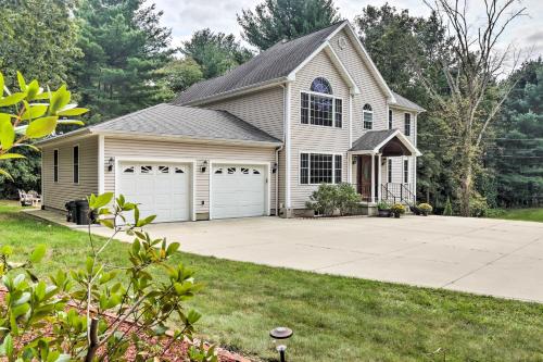 Granby Home with Deck Less Than half Mi to Aldrich Lake!