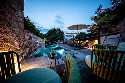 Accommodation in Carona