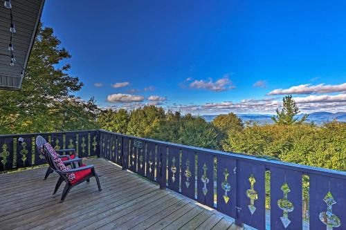 Beech Mountain Townhome Near Hiking and Ski Slopes!