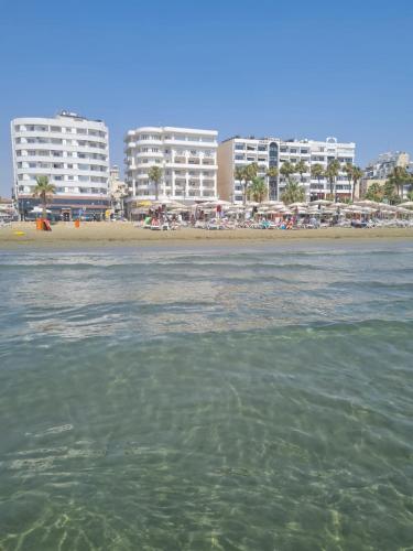 Apartment with Sea View image 10