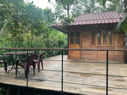 . Shopnotila Holiday Home
