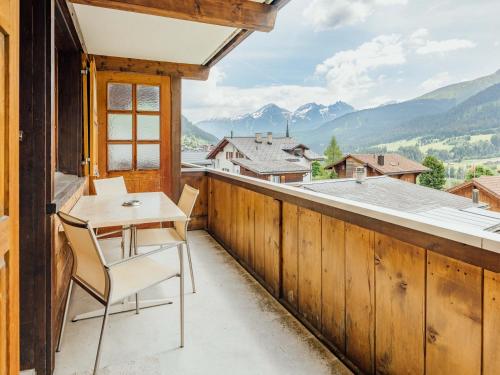 Apartment with Balcony