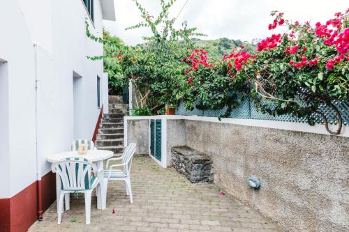 House with one bedroom in Porto da Cruz with wonderful mountain view enclosed garden and WiFi - main image