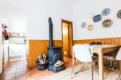 House with one bedroom in Porto da Cruz with wonderful mountain view enclosed garden and WiFi - image 12