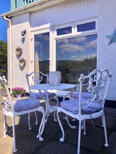 Ballygally Seaview and Garden Hideaway in 巴里加里