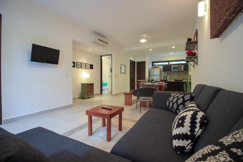Exceptional Ground Floor Condo with Terrace and Pool Facilities in Bahia Principe