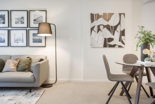 Darling Harbour Apartment near King St Wharf - image 7