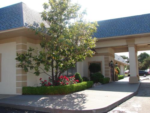 A szálláshely kívülről, American Inn North Kansas City in Észak-Kansas City