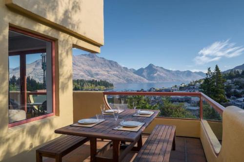 Magnificent Apartment with Great Views!