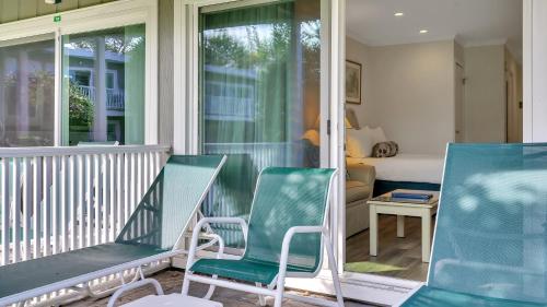 East Hampton House Resort